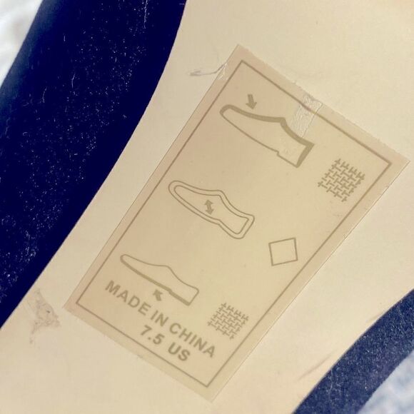 Shoedazzle Size 7.5 Black spike shoes - Picture 7 of 8